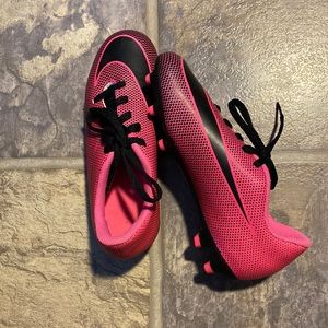 Child Pink Nike Soccer Cleats